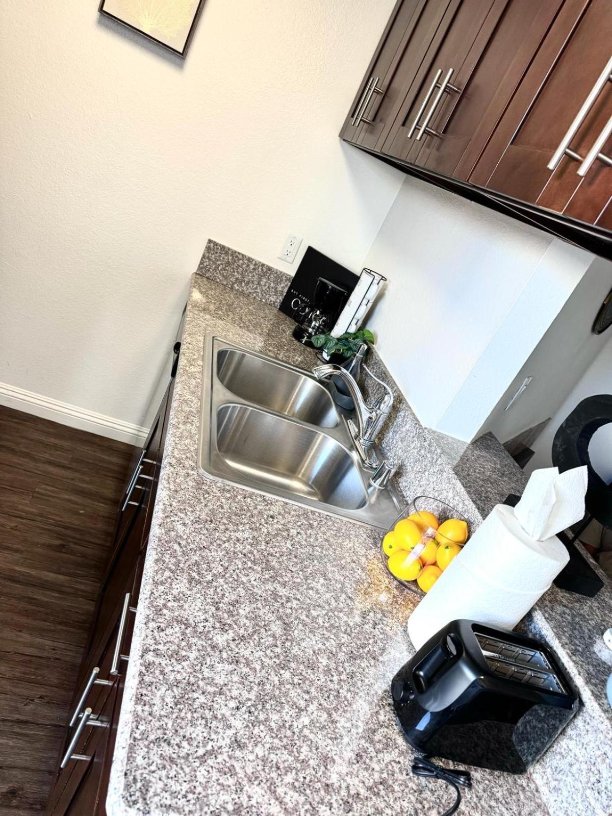 Amazing Universal Studios Loft Free Parking Лос-Анджелес Екстер'єр фото